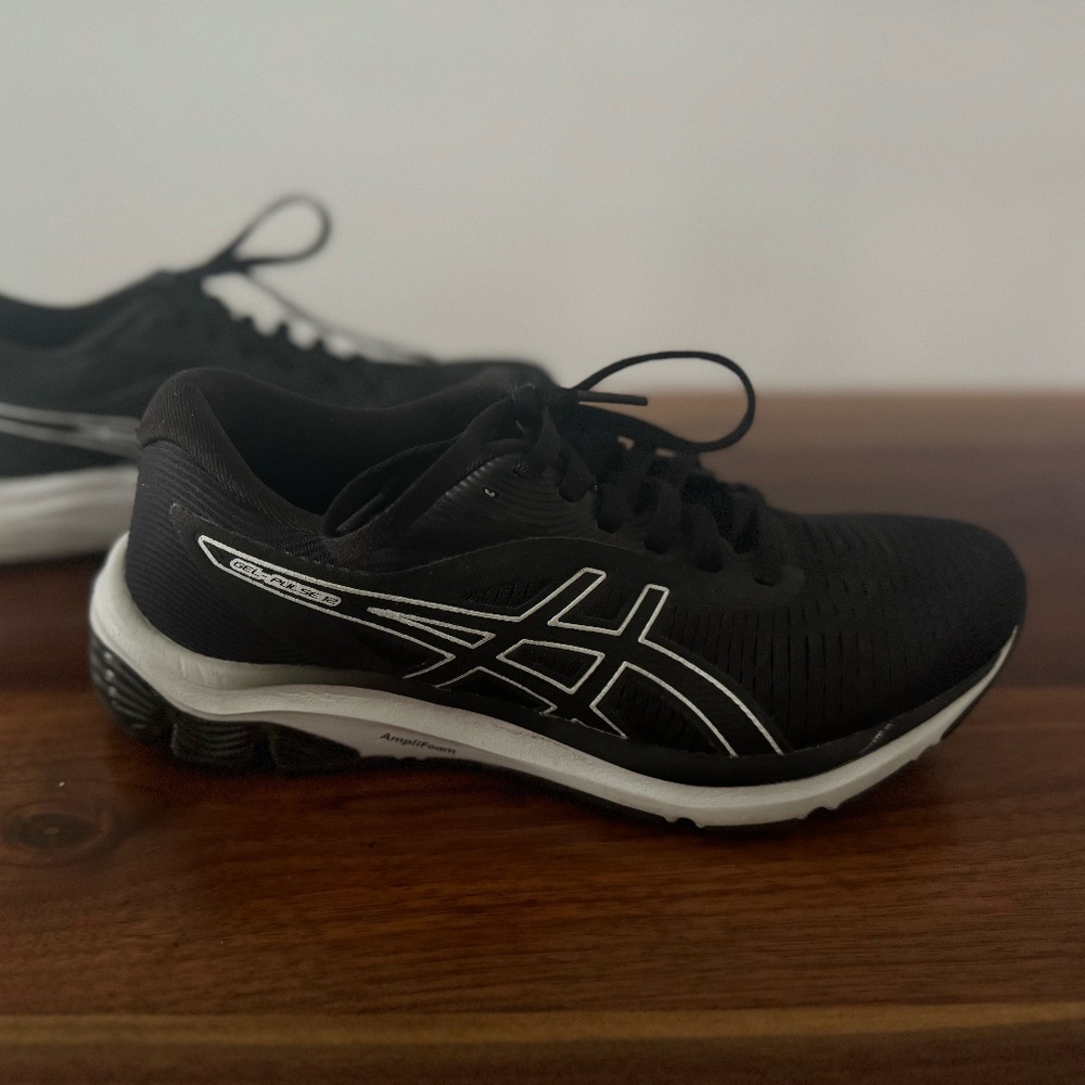 ASICS - Women's Gel-Pulse 12 Running Shoe - US 6 1/2 / EUR 37.5 - Black & White
